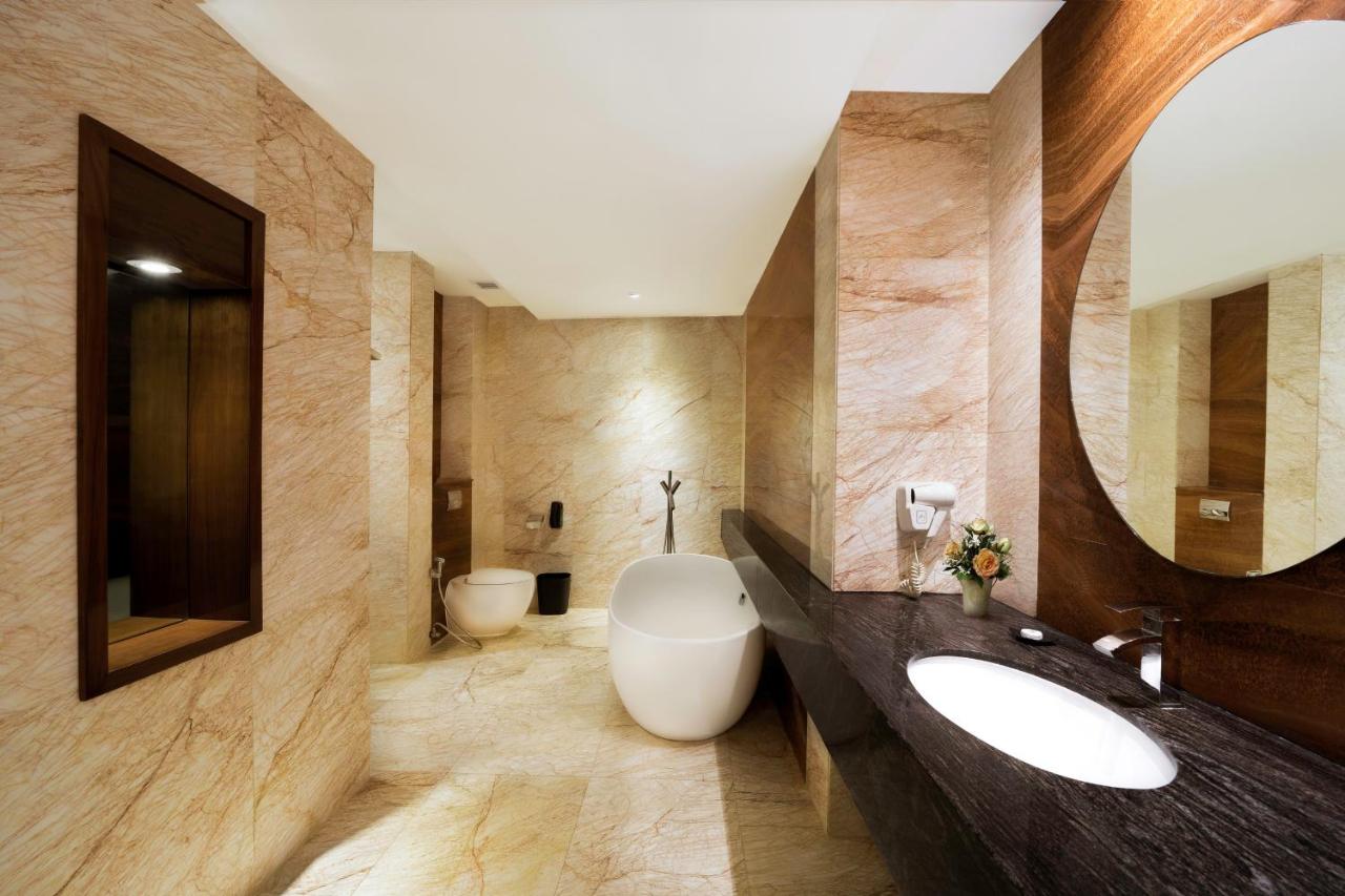 Grand Swiss-Belhotel Harbour Bay 49/51