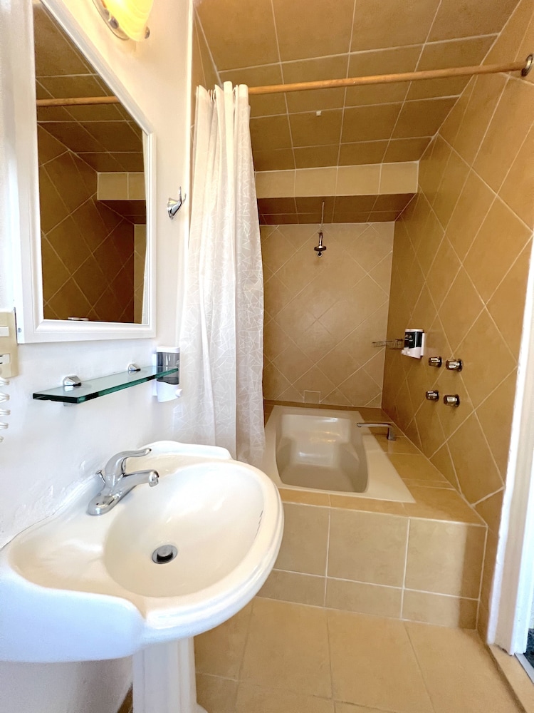 Biohotel 44/67