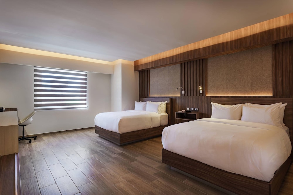 ROOM, 2 QUEEN BEDS