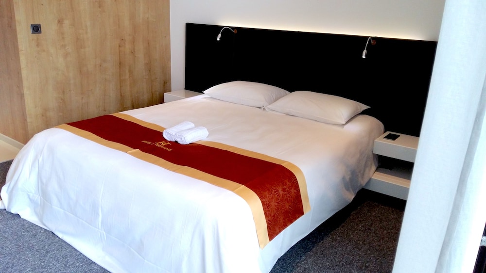 Hotel de la seine 16/50