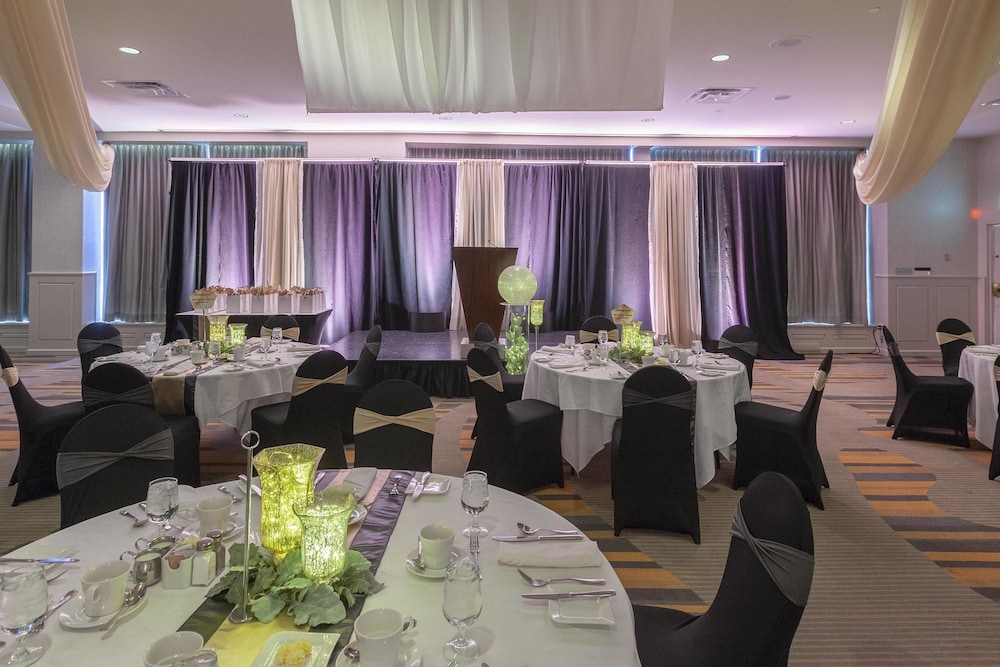 Delta Hotels By Marriott Saint John 37/42