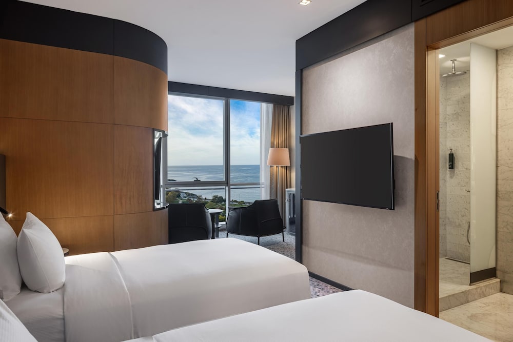 Presidential, Suite, 2 King Beds, Sea View, Kitchenette