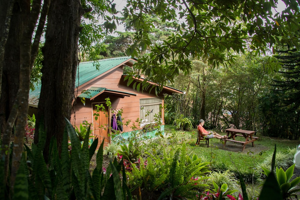 Cabana Los Pinos Hotel 36/42