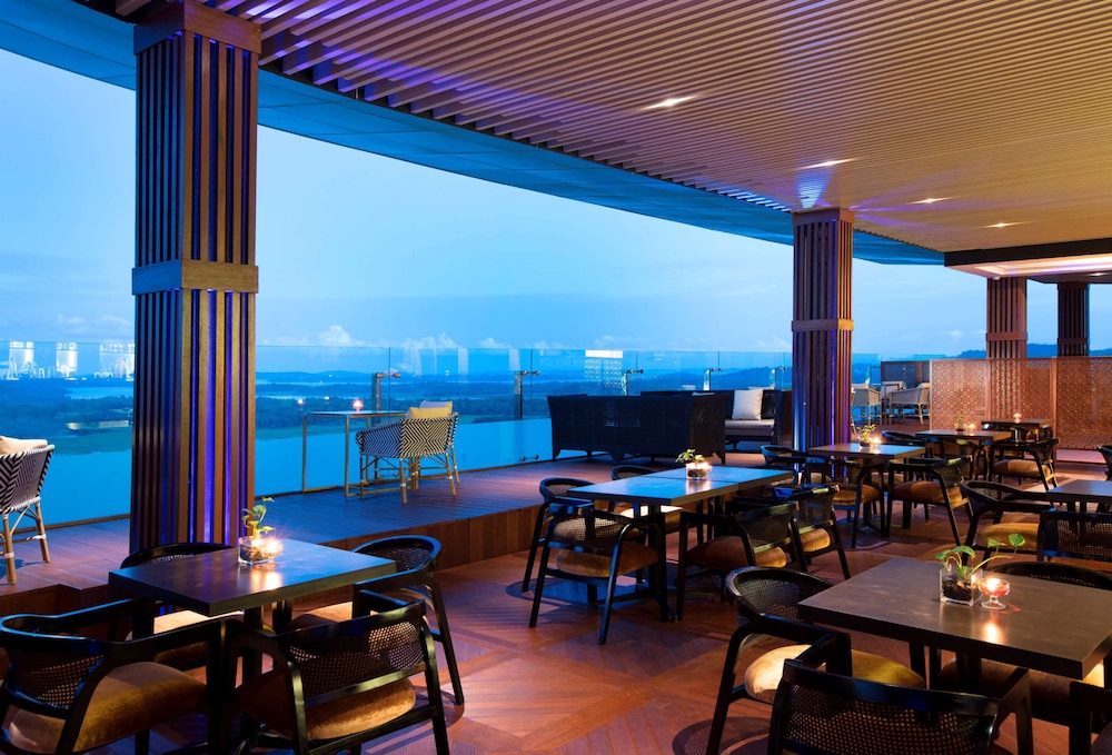 Wyndham Panbil Batam 92/105