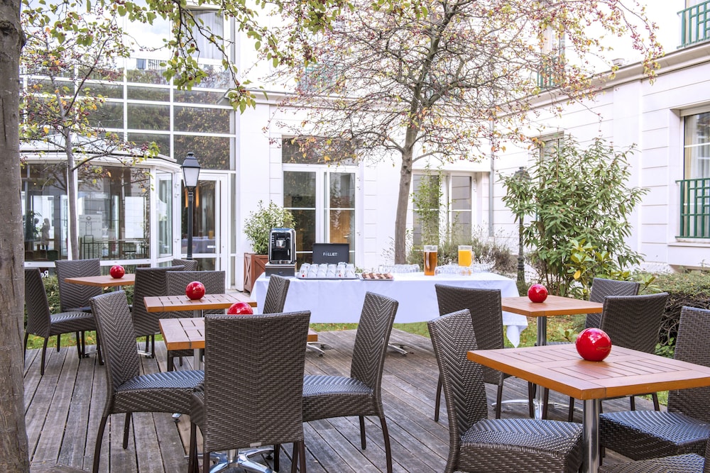 VILLA MODIGLIANI HOTEL 34/54