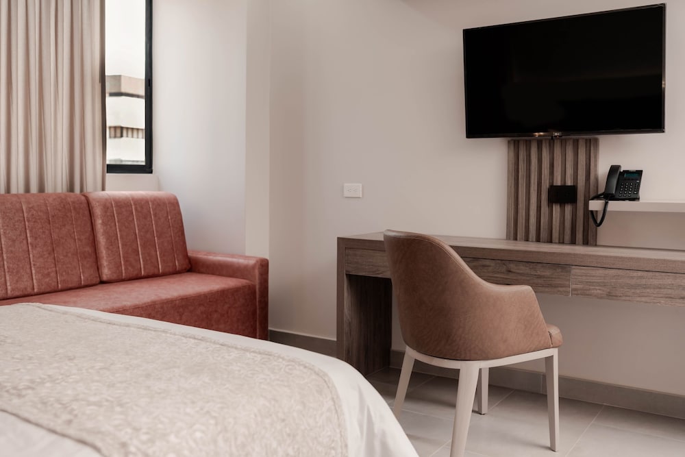 Amari Living Suites 22/31