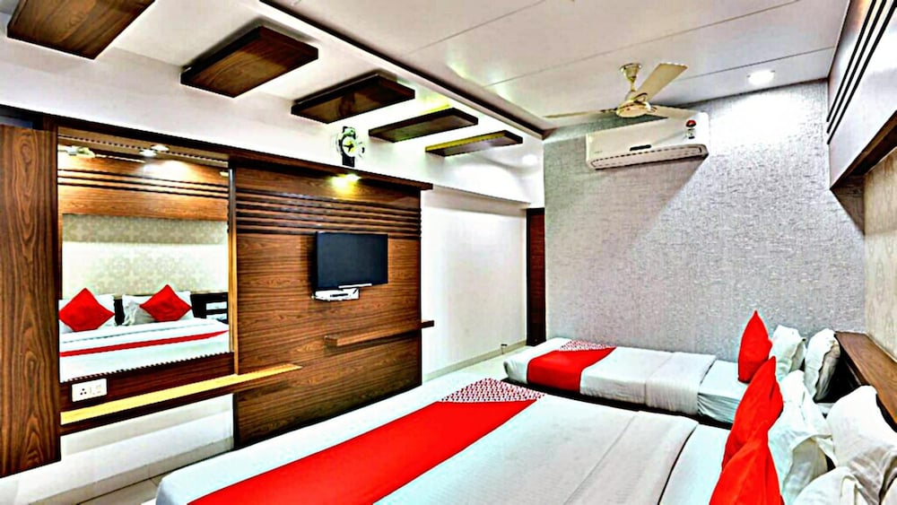 HOTEL AMBER 19/46