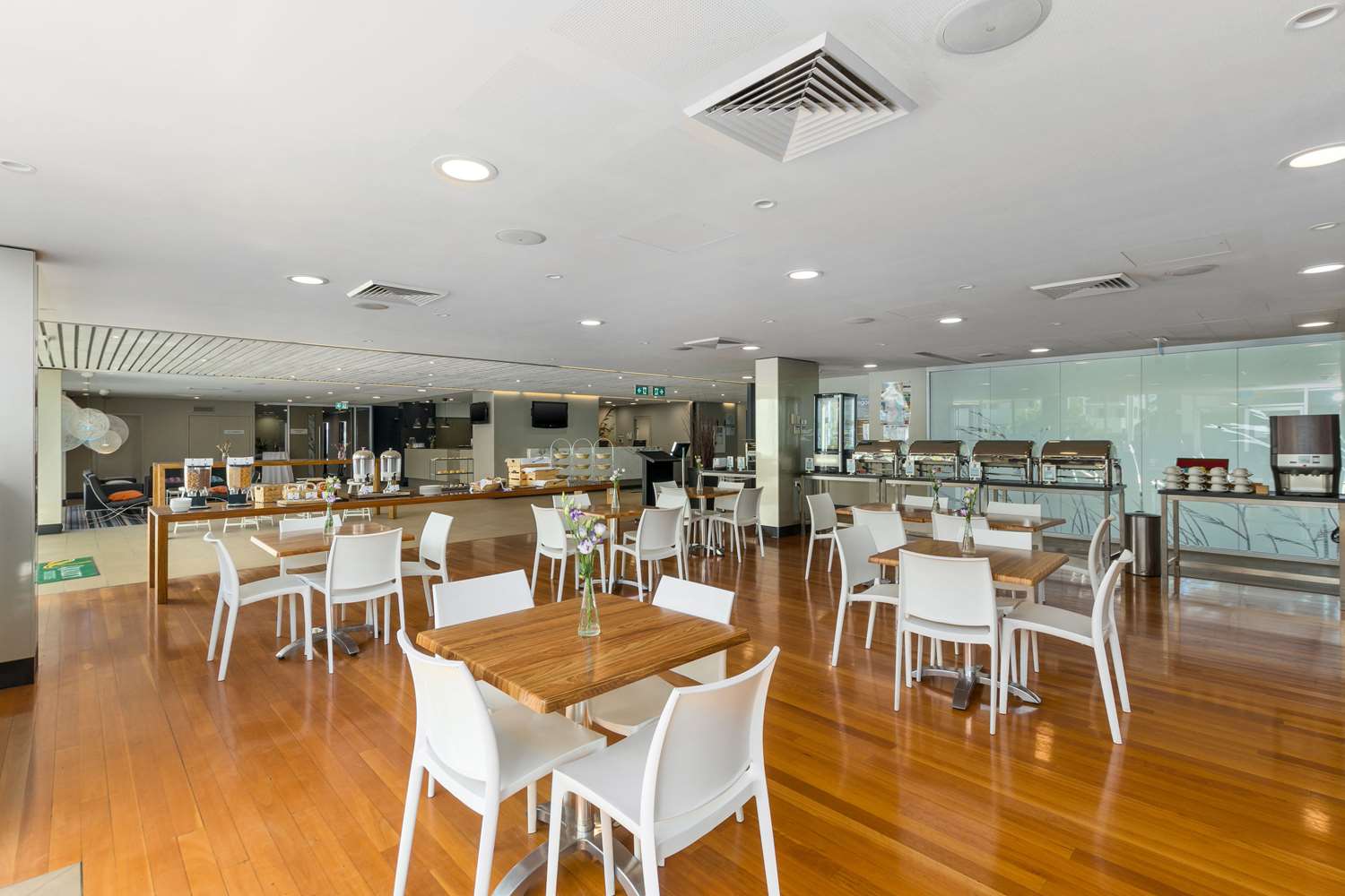 Quality Suites Pioneer Sands 5/8