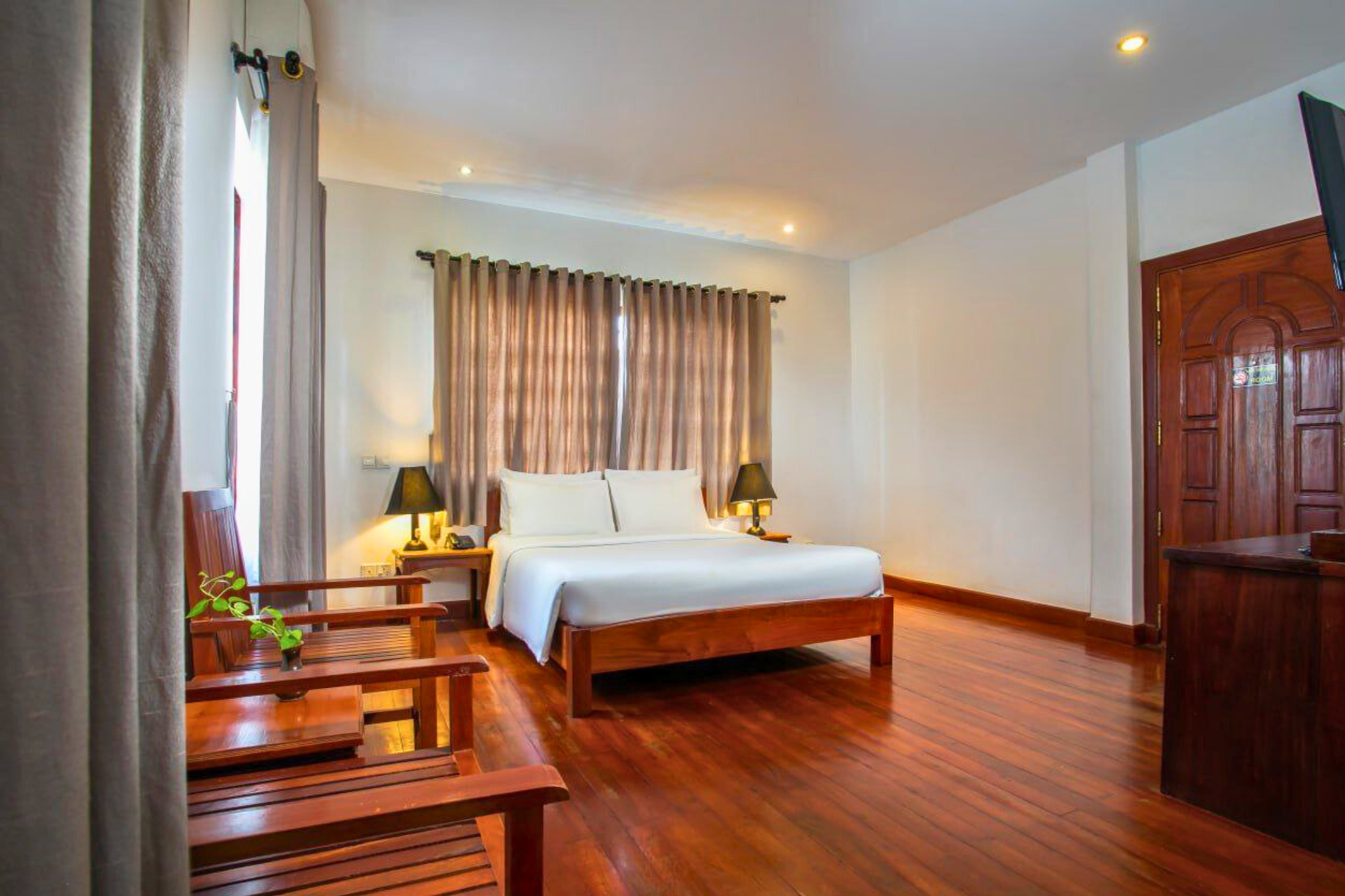 Super, Deluxe, Double Bed