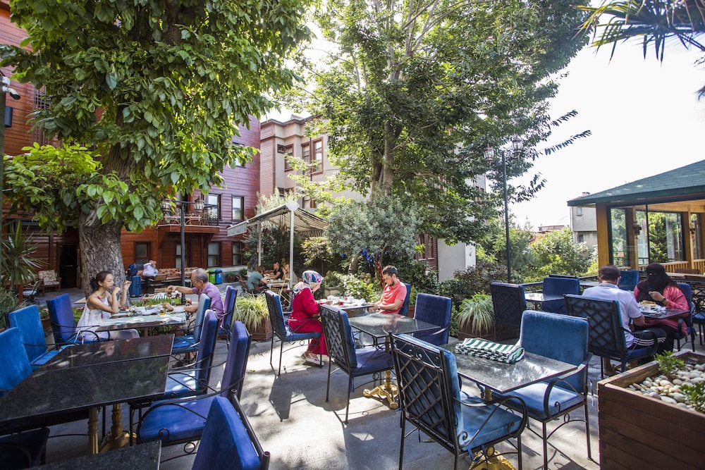 Garden House Istanbul 35/50