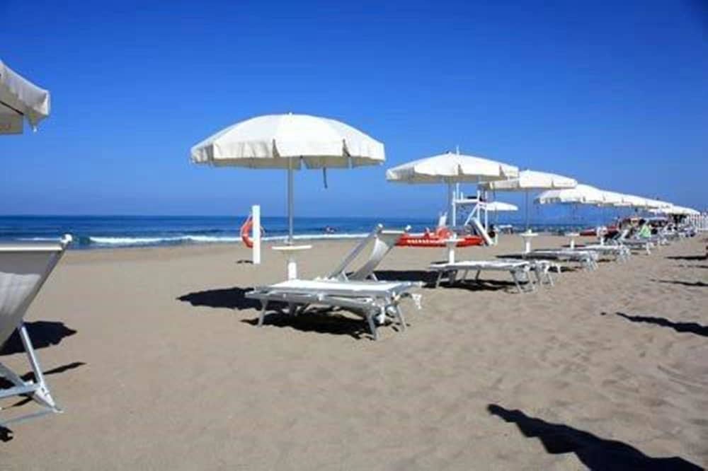 Mec Paestum Hotel 67/73