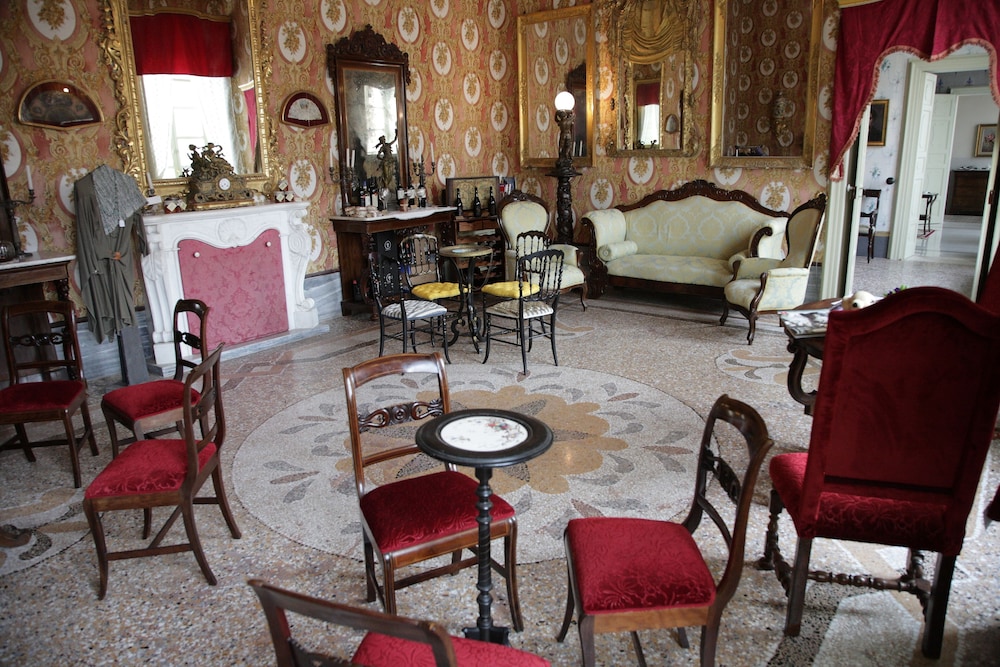 Hotel Regina D'arborea 31/40