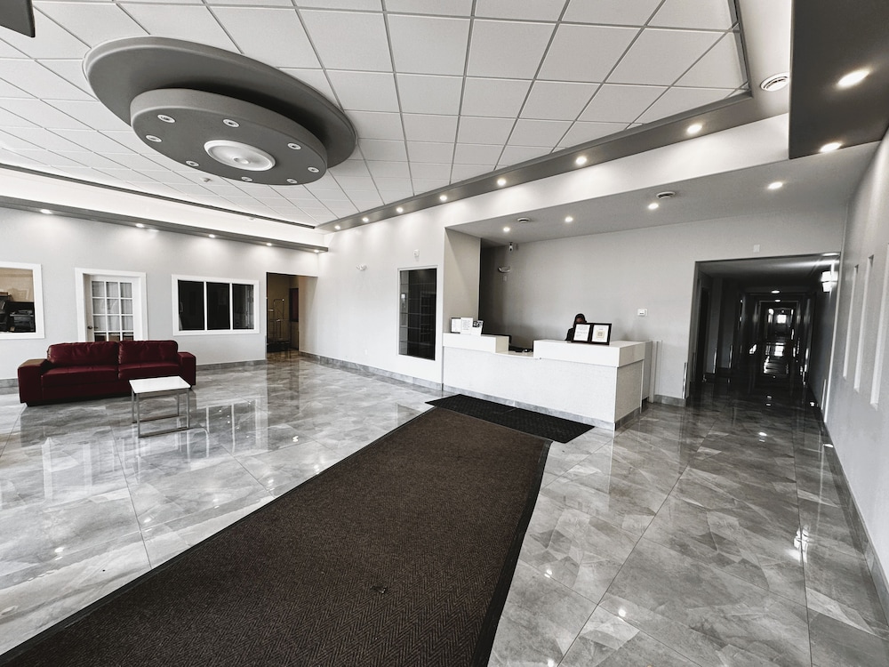 Travelodge by Wyndham Regina 8/65