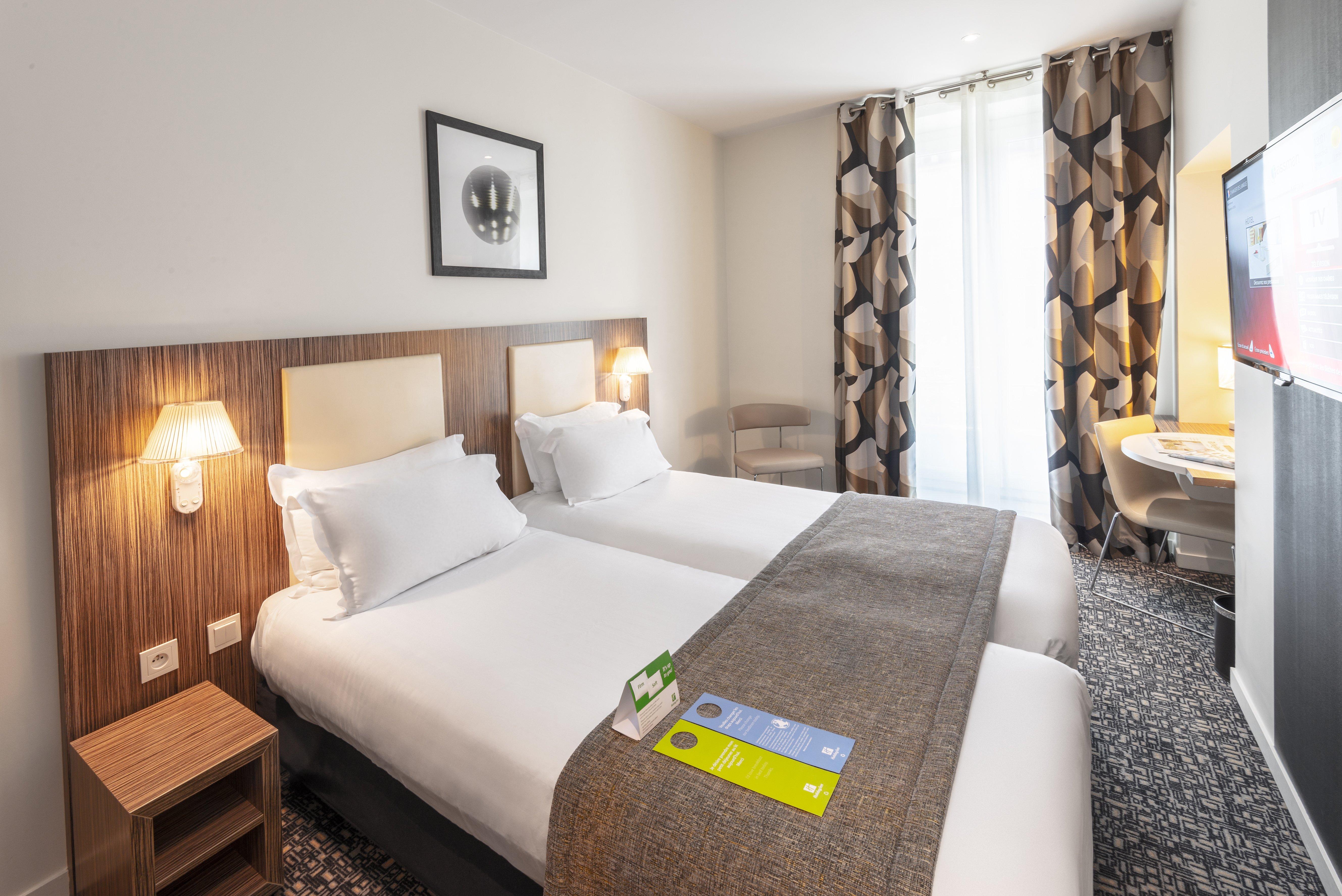Room, Twin Beds