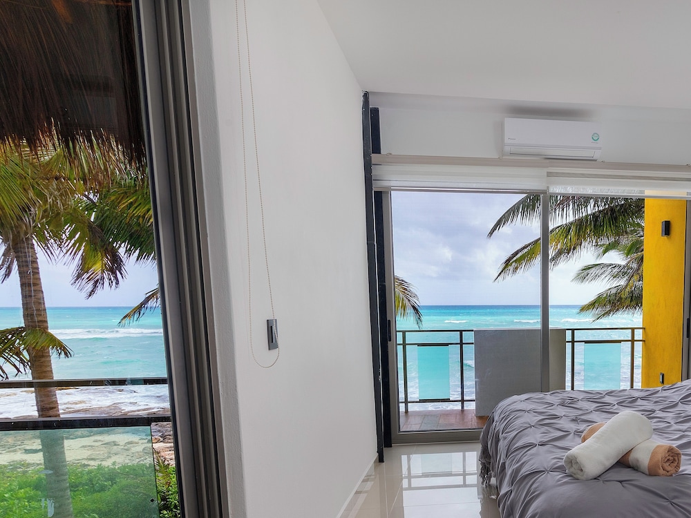 3 BEDROOMS, LUXURY, APARTMENT, SEA VIEW