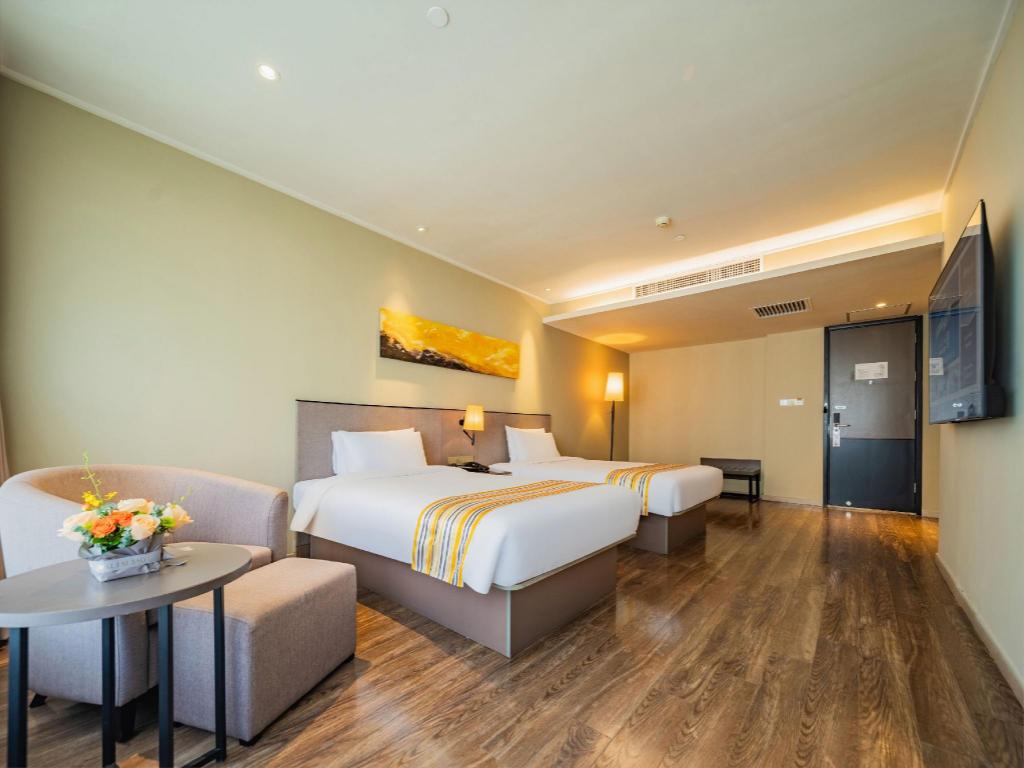 Home Inn Plus (Xi'an High Tech Zone Jinye No. 1 Zhangba No. 4 Subway Station Store) 30/58