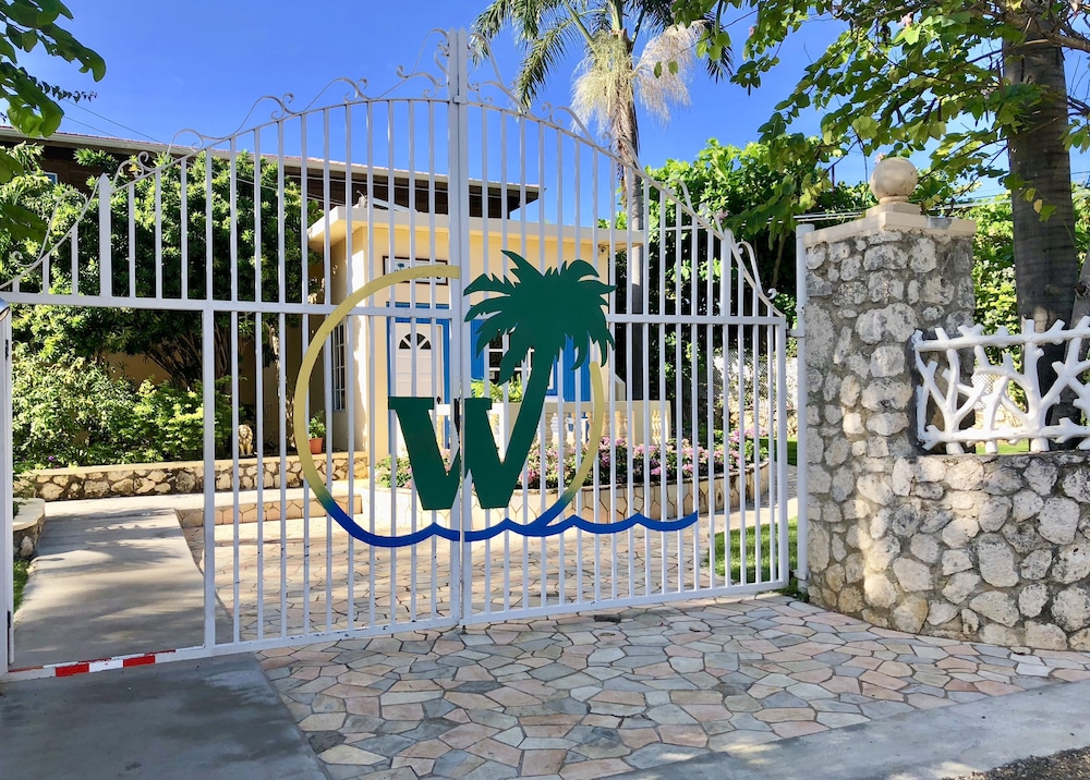 The Westender Inn 50/69