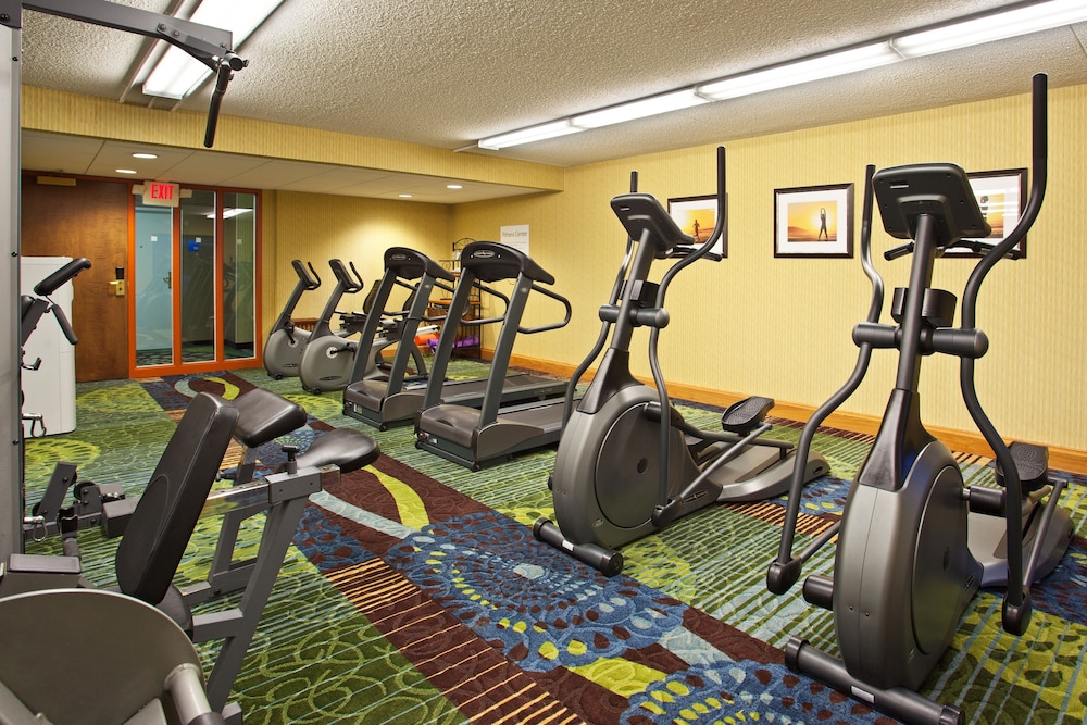Holiday Inn Express Hotel And Suites Pittsburgh Airport 29/64