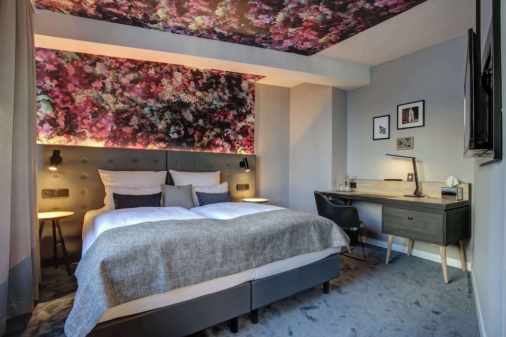 B&B HOTEL Hamburg-Hbf 16/49