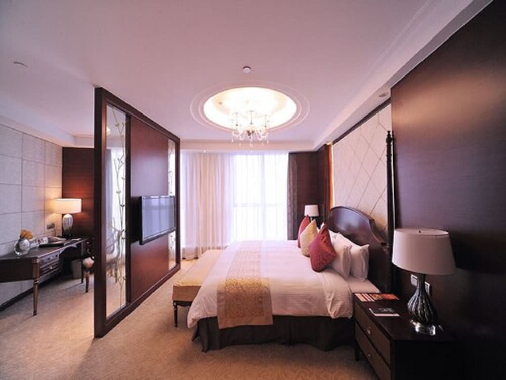 Central Hotel Shanghai 18/48