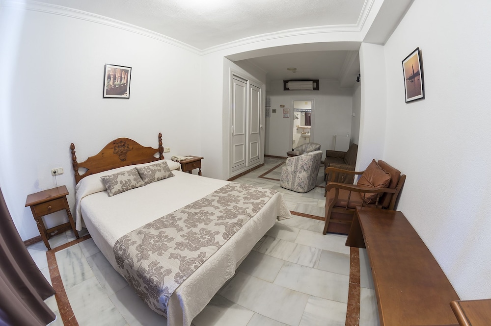 Hotel La Pinta 14/41