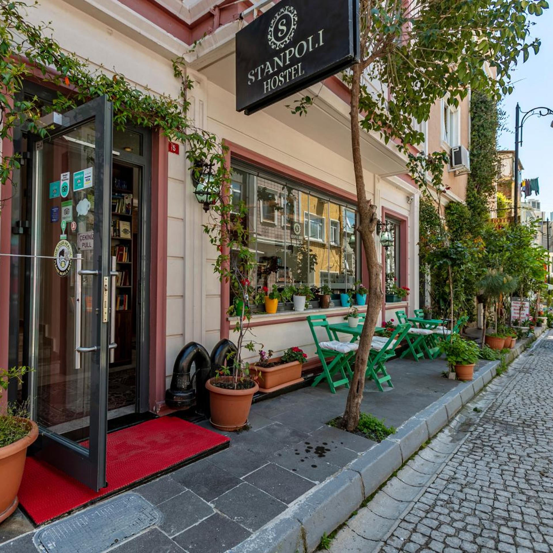 Stanpoli Hotel 48/55