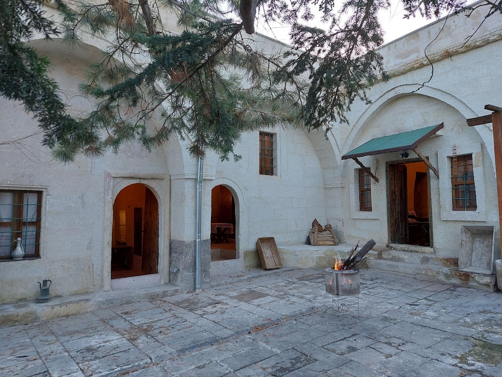 Armesos Cave Hotel 42/50