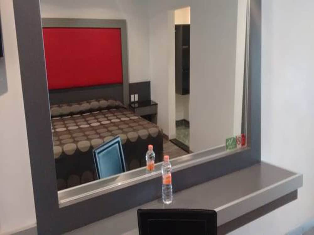 Hotel Atenas Plaza 33/37