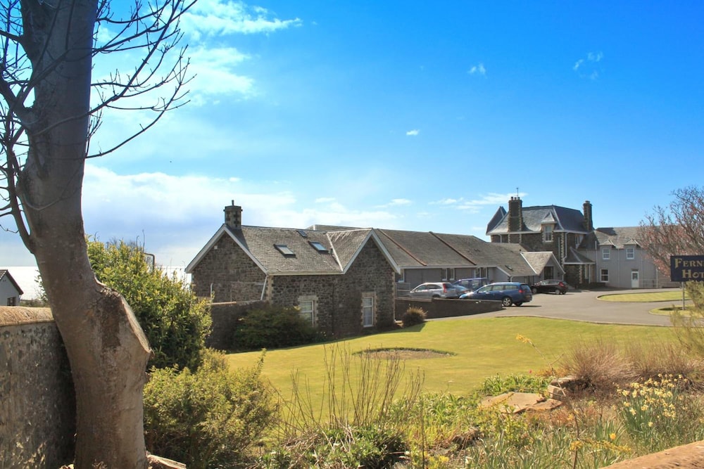 Fernhill Hotel 45/48