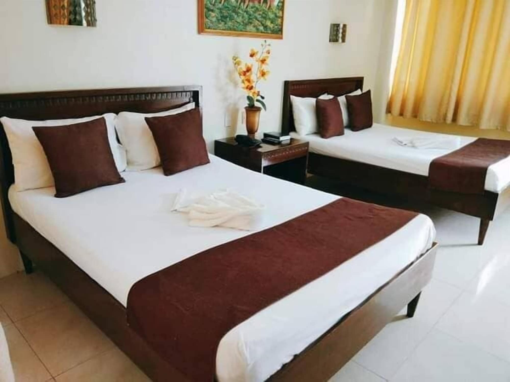 Deluxe, Quadruple, Double Bed