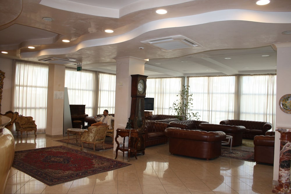 Gaston Hotel 29/45