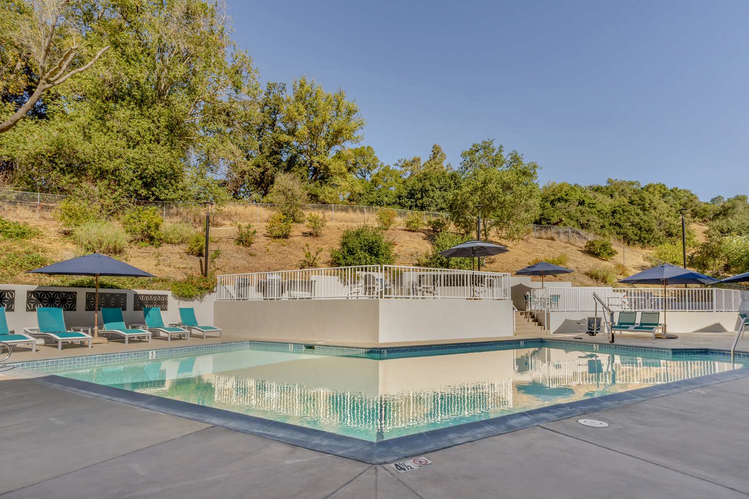 Best Western Plus Novato Oaks Inn 12/28