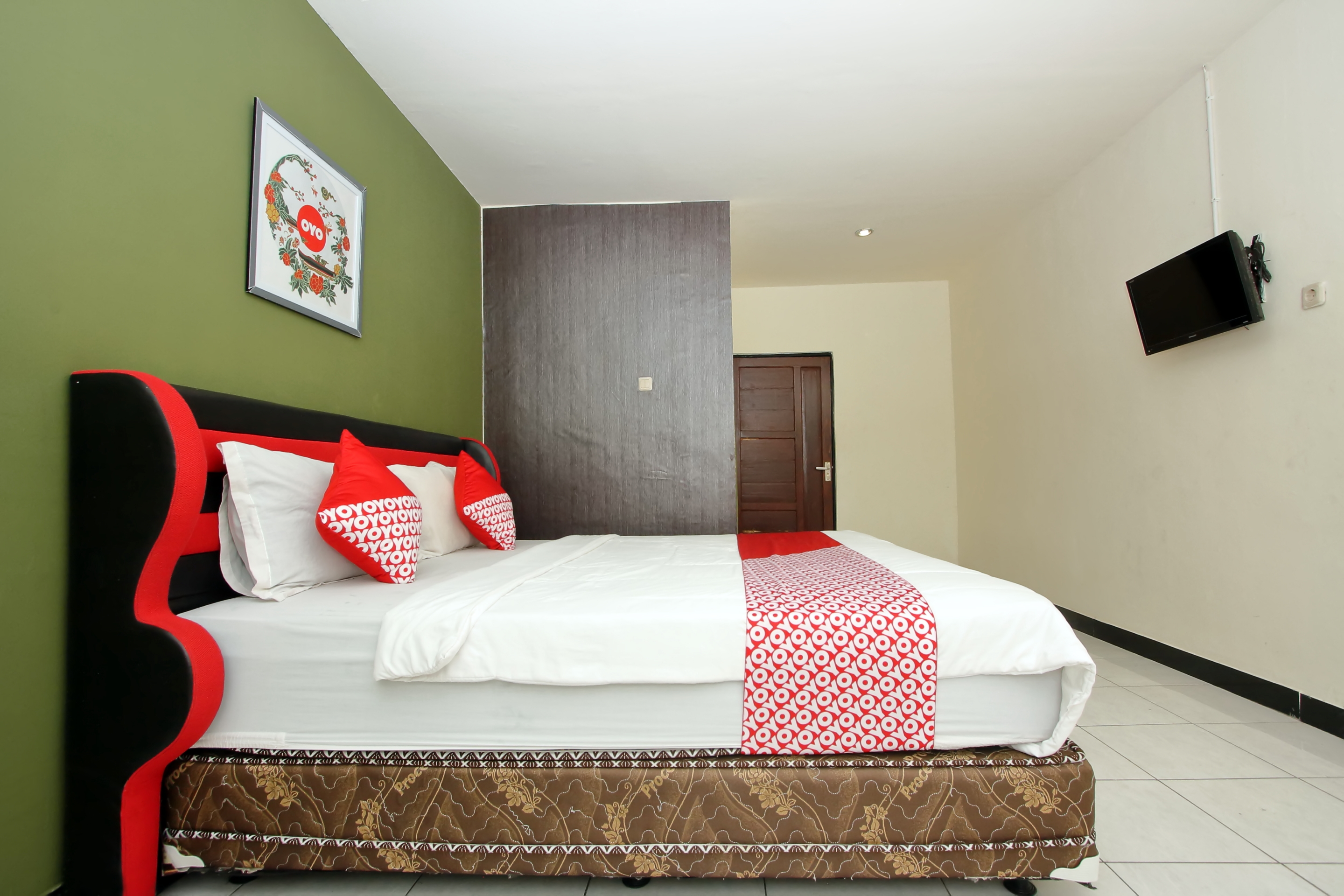 OYO 933 Wisma Malawen 13/33