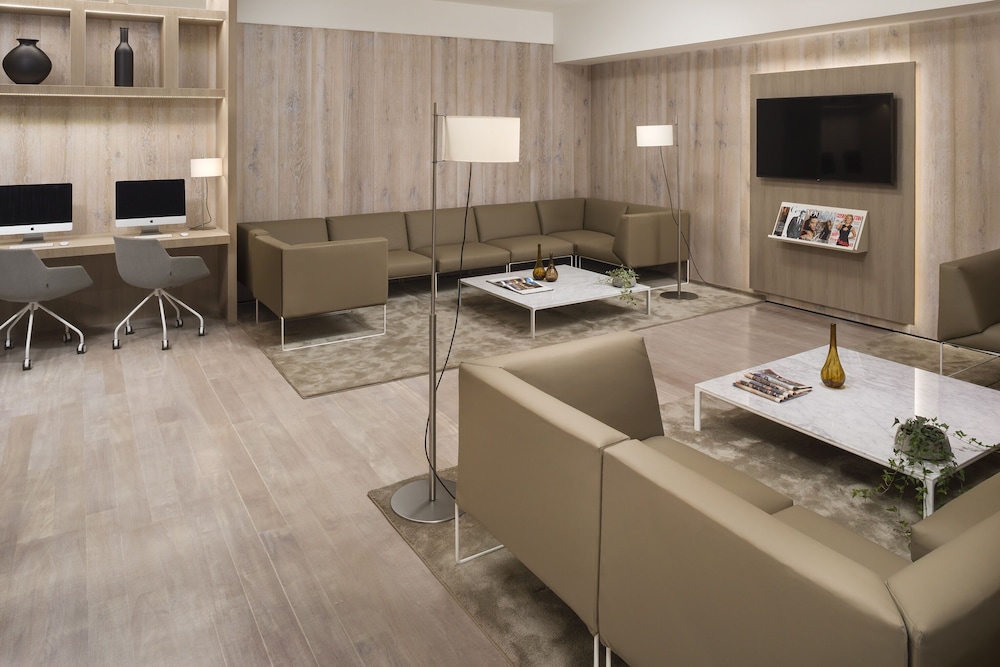 The Level at Melia Sevilla 56/62