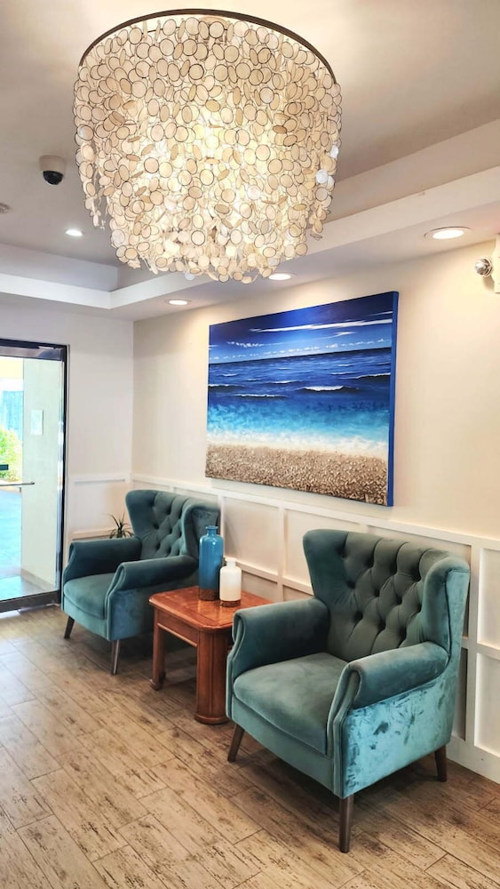 Aquarius Beach Tower 38/57