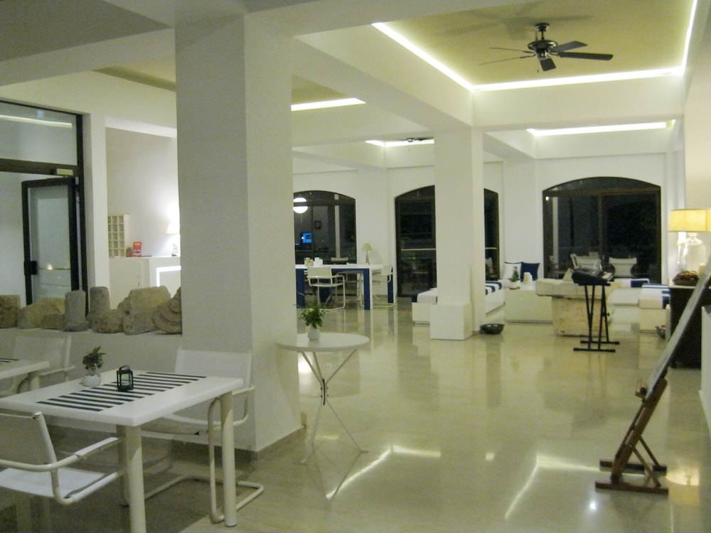 Apollon Hotel 17/28