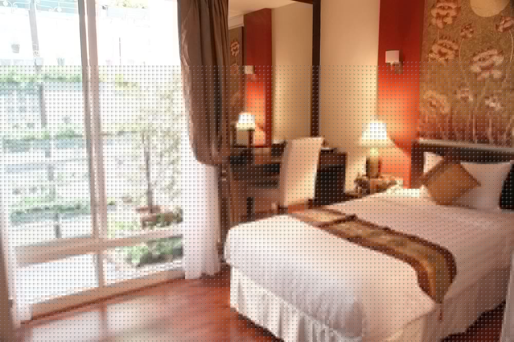 Mirth Sathorn Hotel 9/39