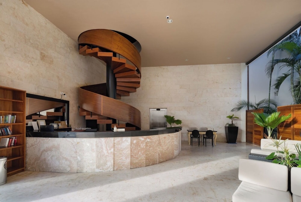 The Elements Oceanfront & Beachside Condo Hotel photo2
