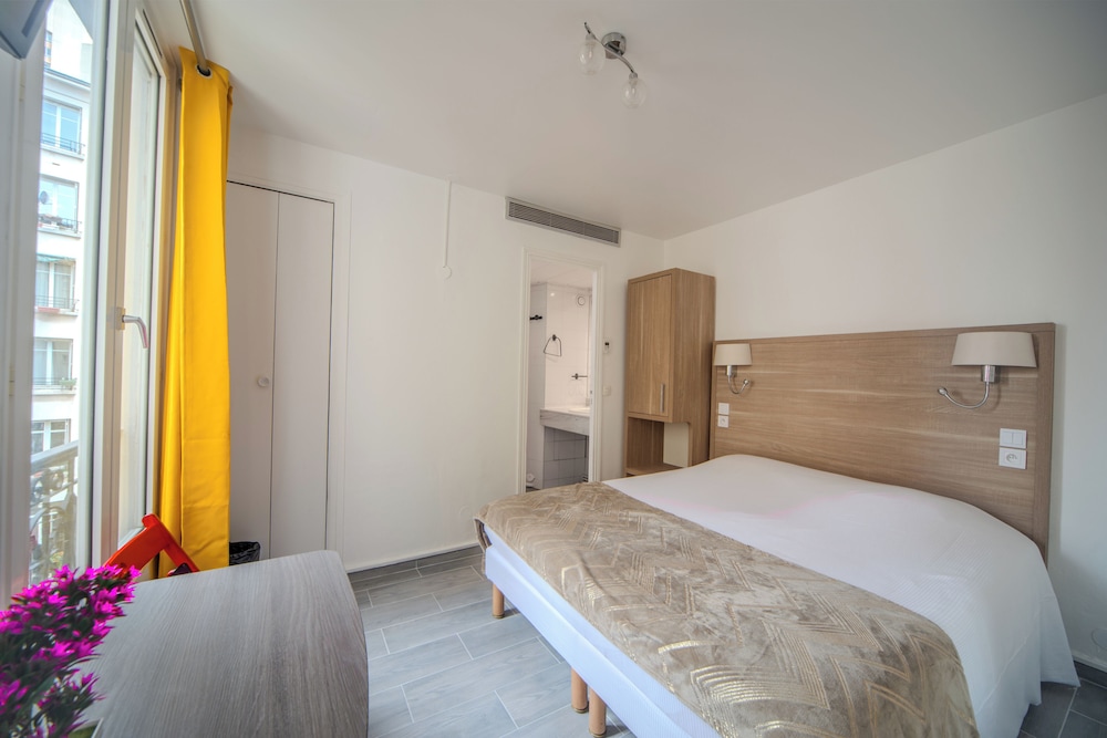 HOTEL CRIMEE 14/42