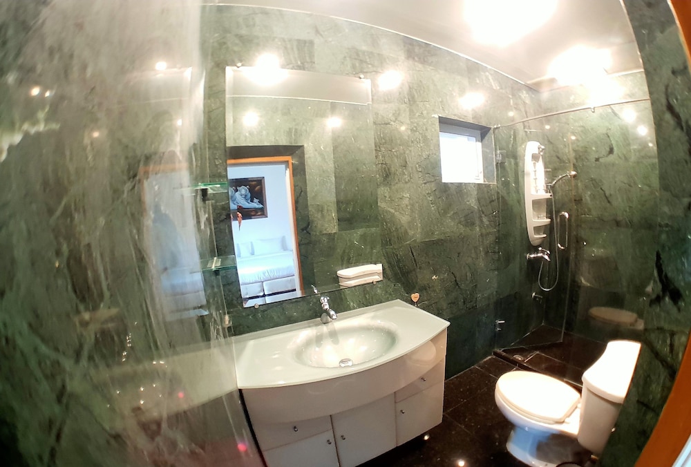 Joopland - Luxury Tropical Villa Pattaya 32/33