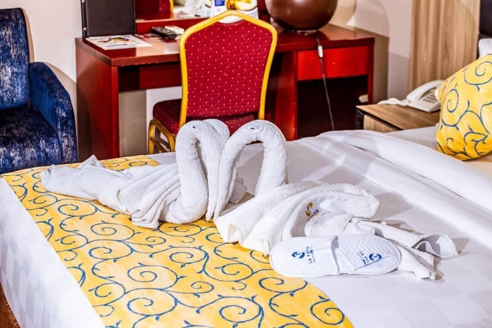 Hotel La Falaise Bonanjo 14/42