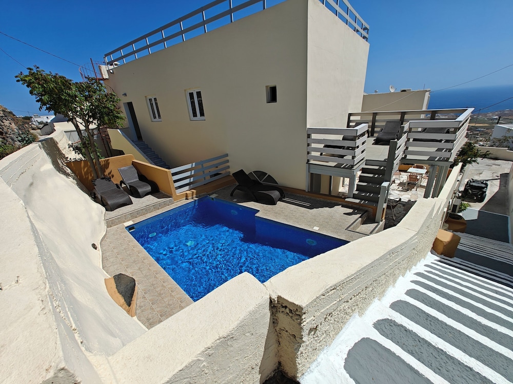 Anemomilos Villa 9/15