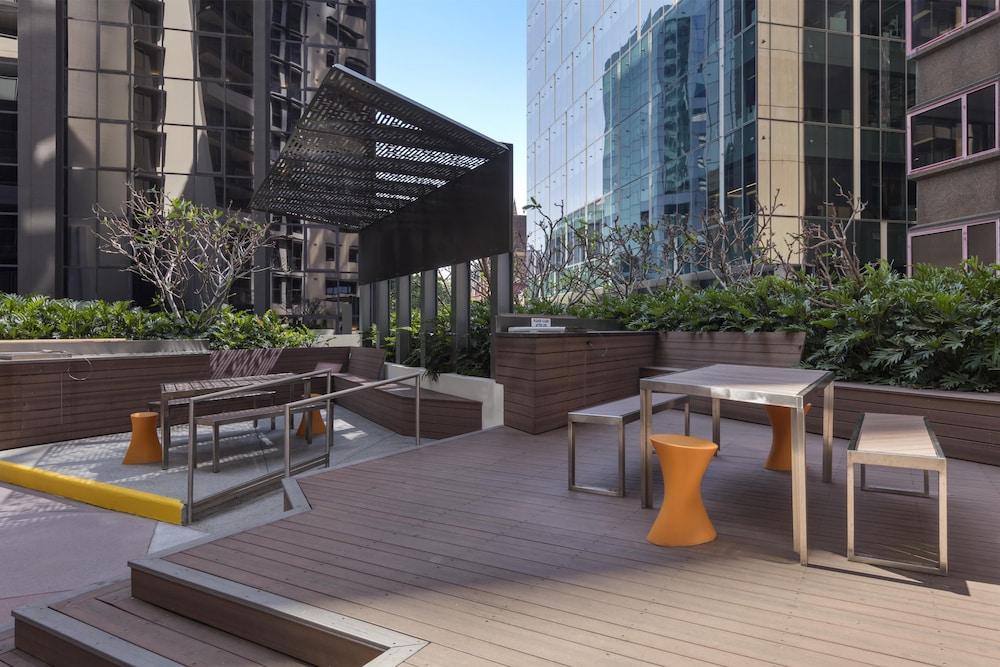 Oaks Brisbane Aurora Suites 66/74