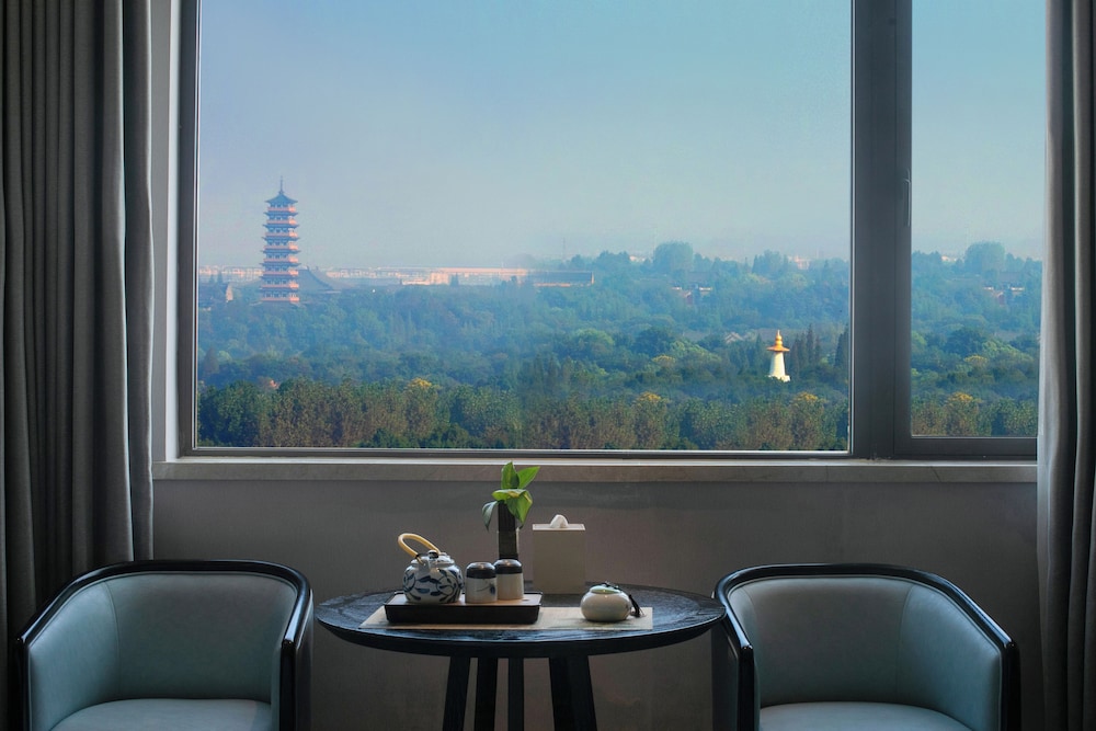 Metro Park Jinghua Yangzhou 43/58