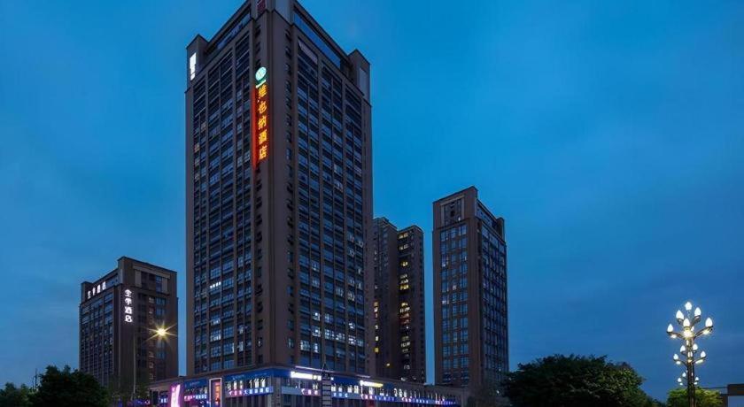 ウィーン ホテル(成都石油大学地下鉄駅) 写真2