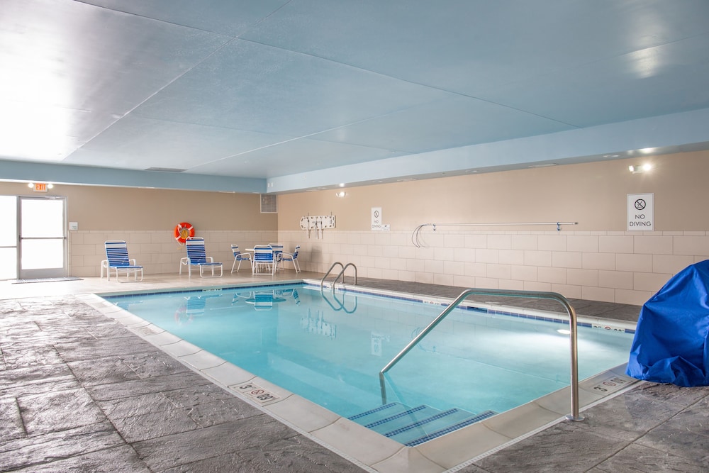 Holiday Inn Toledo-Maumee(I-80/90) 30/58