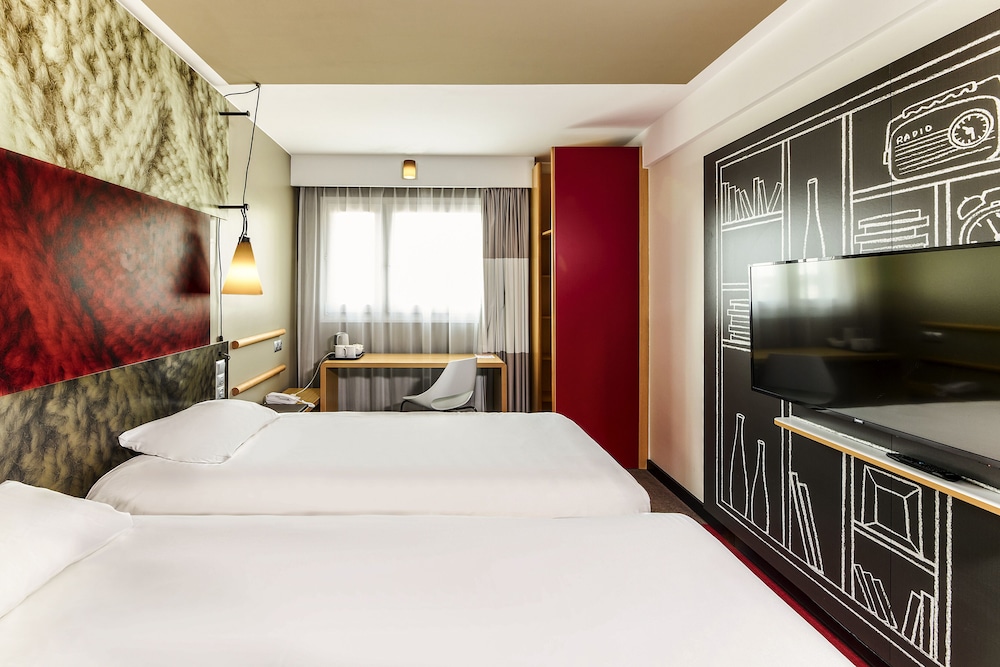Ibis Bordeaux Centre Gare Saint Jean 10/66