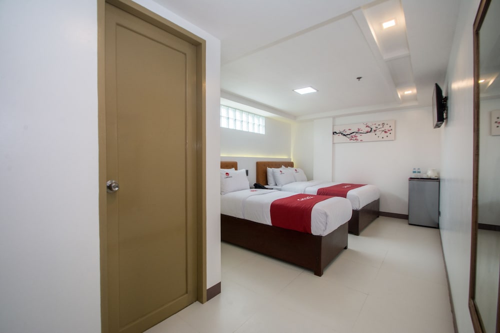 Il Mare Sakura Resort Boracay 10/18