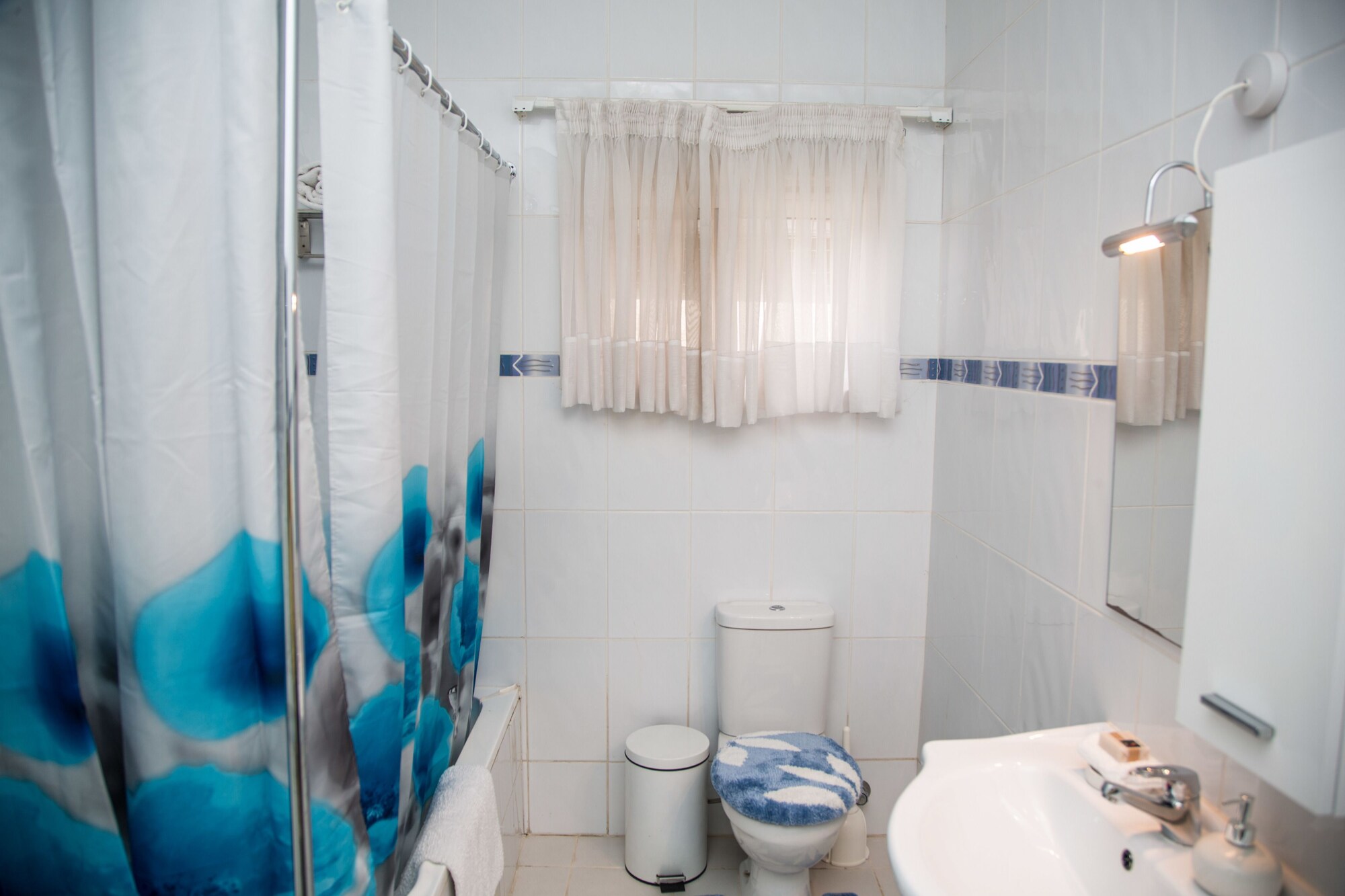 1 BEDROOM, FAMILY, TWIN BEDS