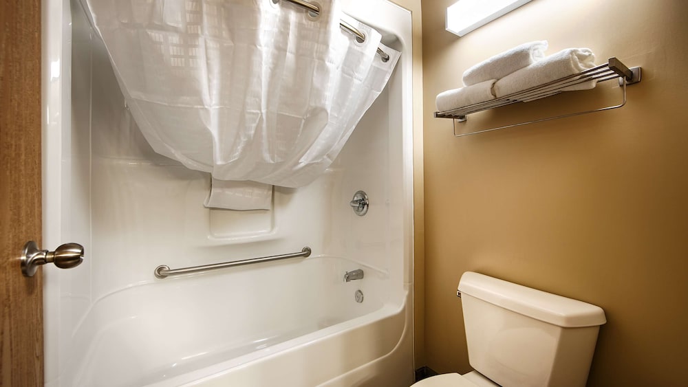 Best Western Saint John Hotel 12/40